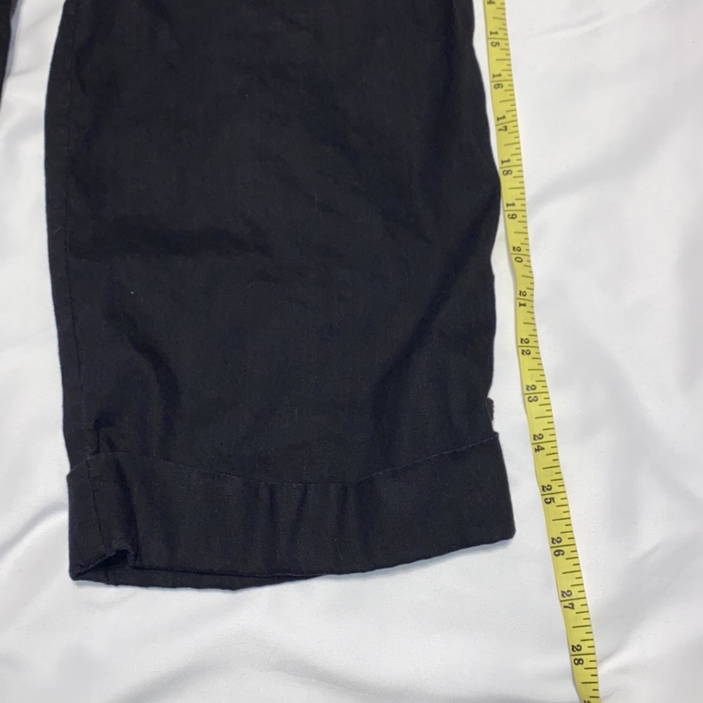 Vintage black Marciano capri pants. Size 0. - Picture 9 of 12